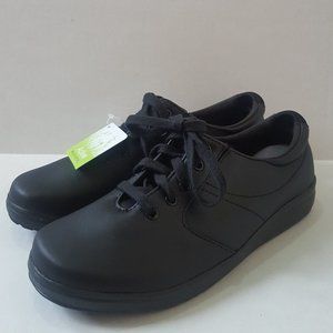 Grasshopper Lace Up  Shoe/Sneaker Size 8.5W